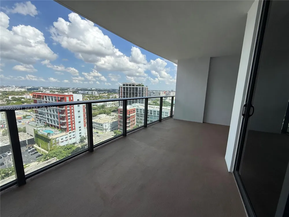 1600 NE 1st Ave #1711 Miami, FL 33132
