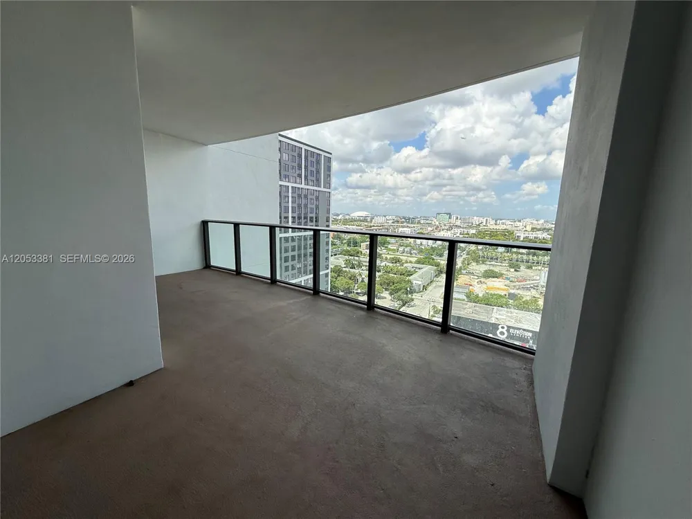 1600 NE 1st Ave #1711 Miami, FL 33132