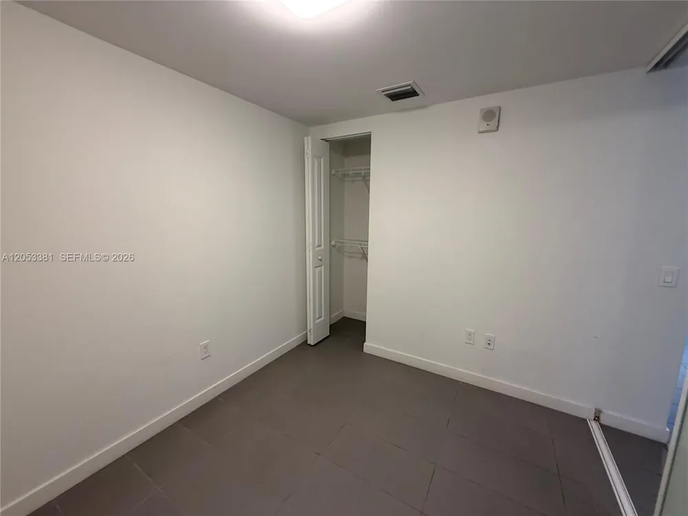 1600 NE 1st Ave #1711 Miami, FL 33132