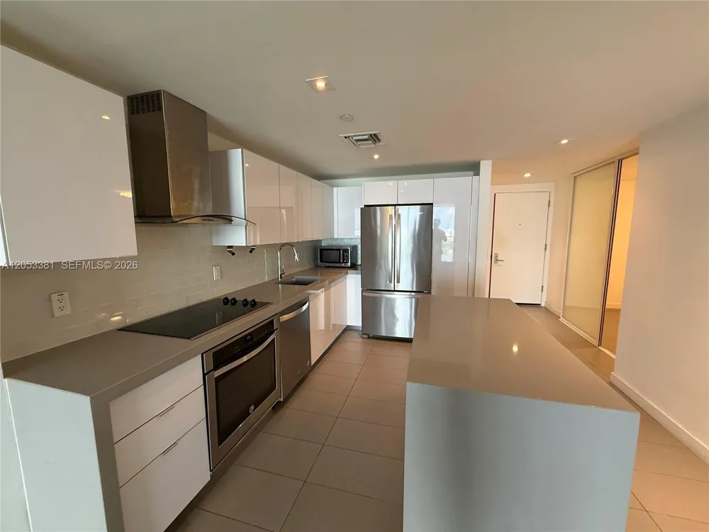 1600 NE 1st Ave #1711 Miami, FL 33132