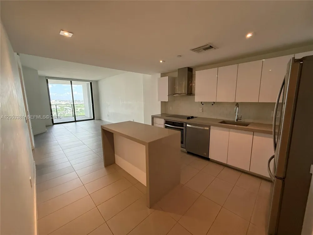 1600 NE 1st Ave #1711 Miami, FL 33132