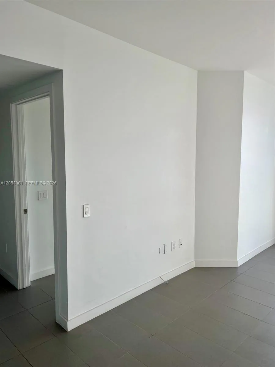 1600 NE 1st Ave #1711 Miami, FL 33132