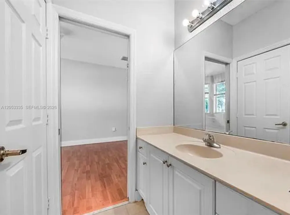 3043 SW 147th Pl Miami, FL 33185