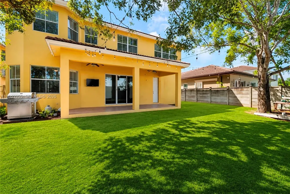 3043 SW 147th Pl Miami, FL 33185