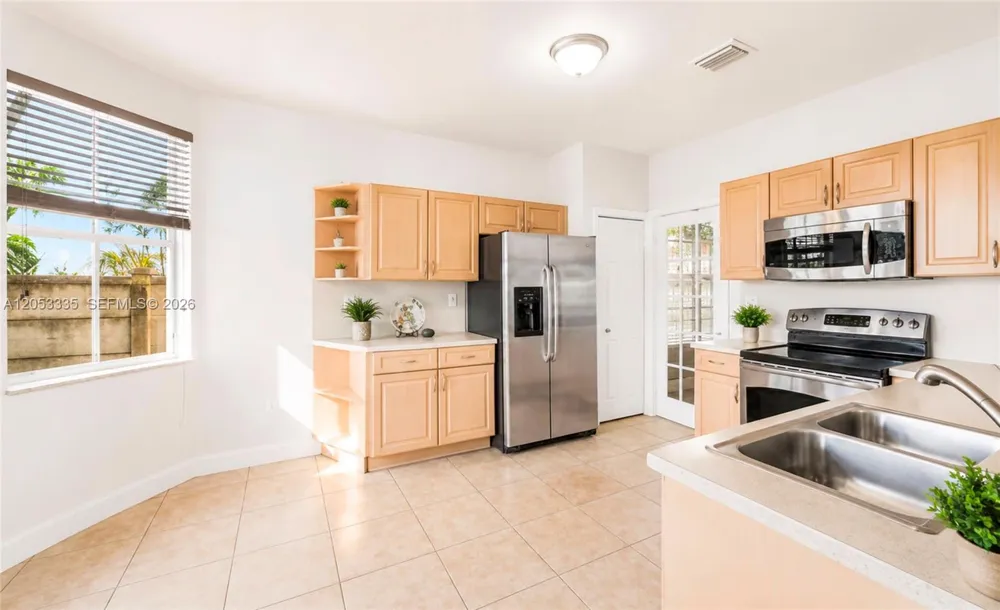 3043 SW 147th Pl Miami, FL 33185