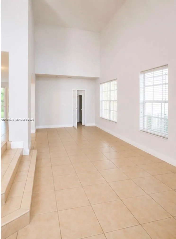 3043 SW 147th Pl Miami, FL 33185
