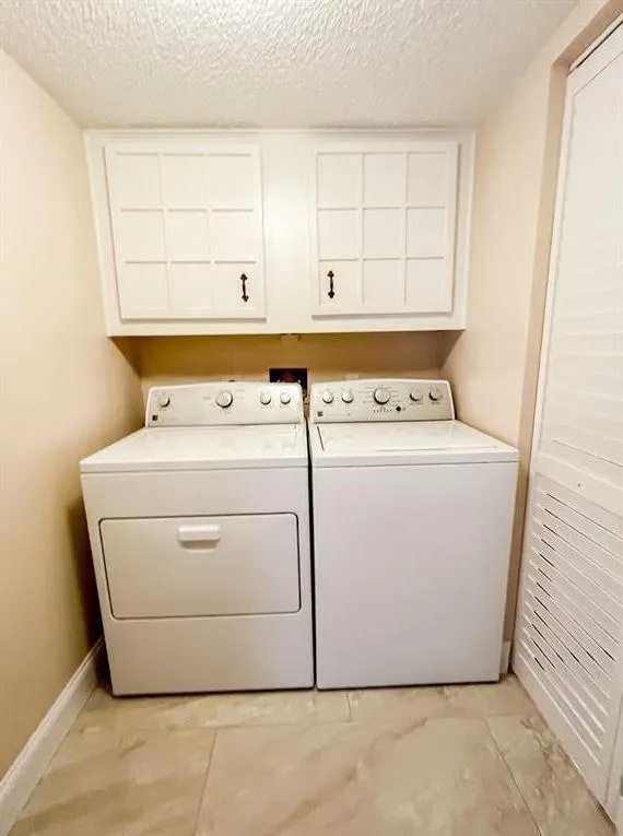 10740 S Golfview Drive Pembroke Pines, FL 33026