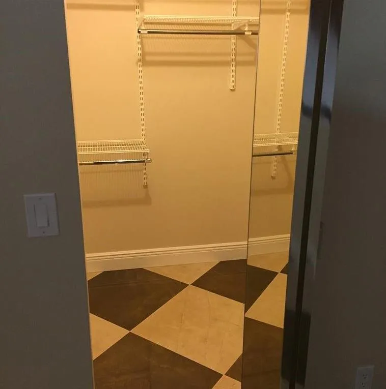 10740 S Golfview Drive Pembroke Pines, FL 33026