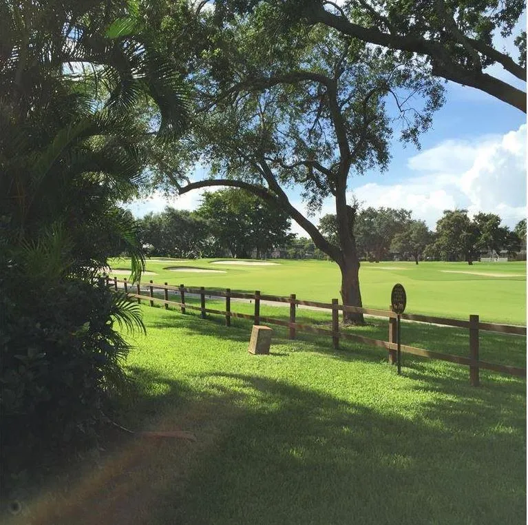 10740 S Golfview Drive Pembroke Pines, FL 33026