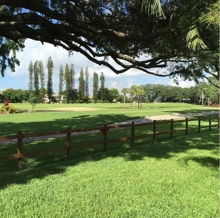 10740 S Golfview Drive Pembroke Pines, FL 33026