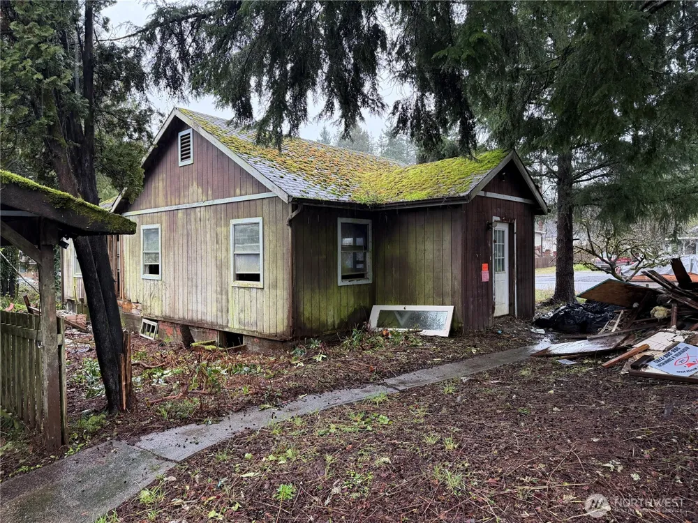 4891 Victory Drive SW Port Orchard, WA 98367