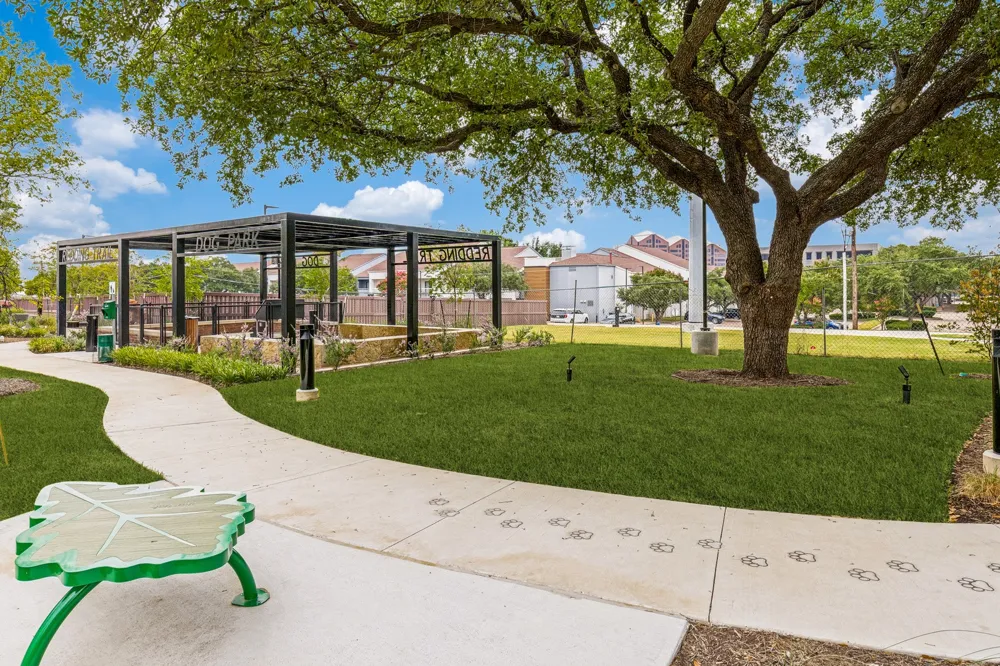 14707 Live Oak Circle Addison, TX 75001