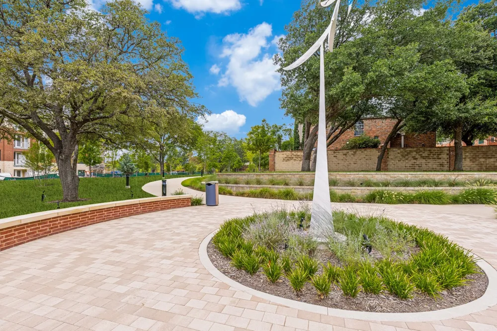 14707 Live Oak Circle Addison, TX 75001
