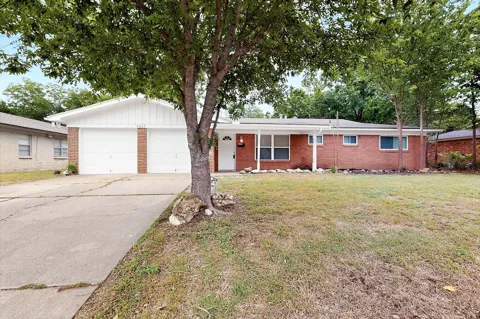 3632 Venice Drive