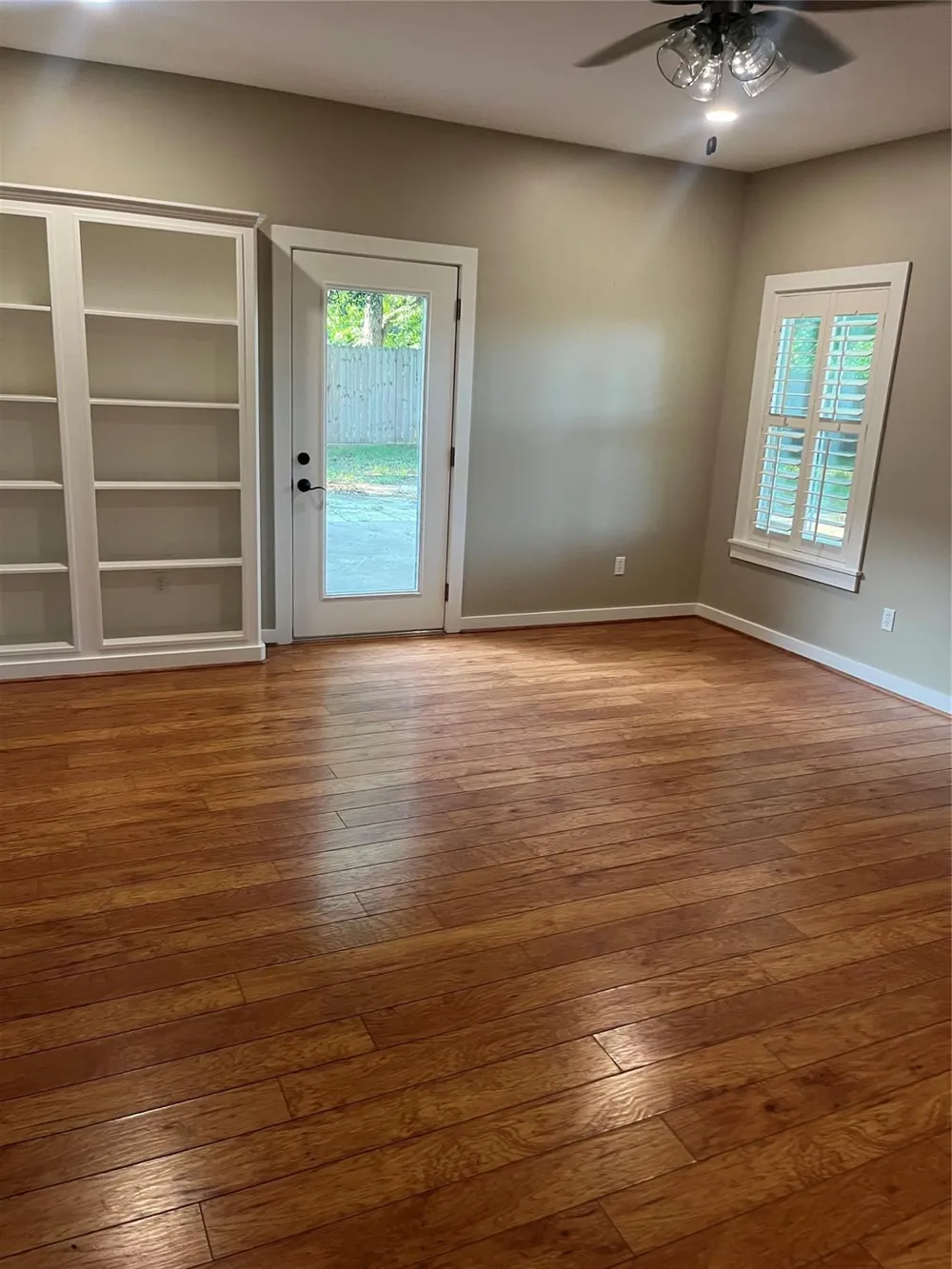 8393 Bermuda Street Industry, TX 78944