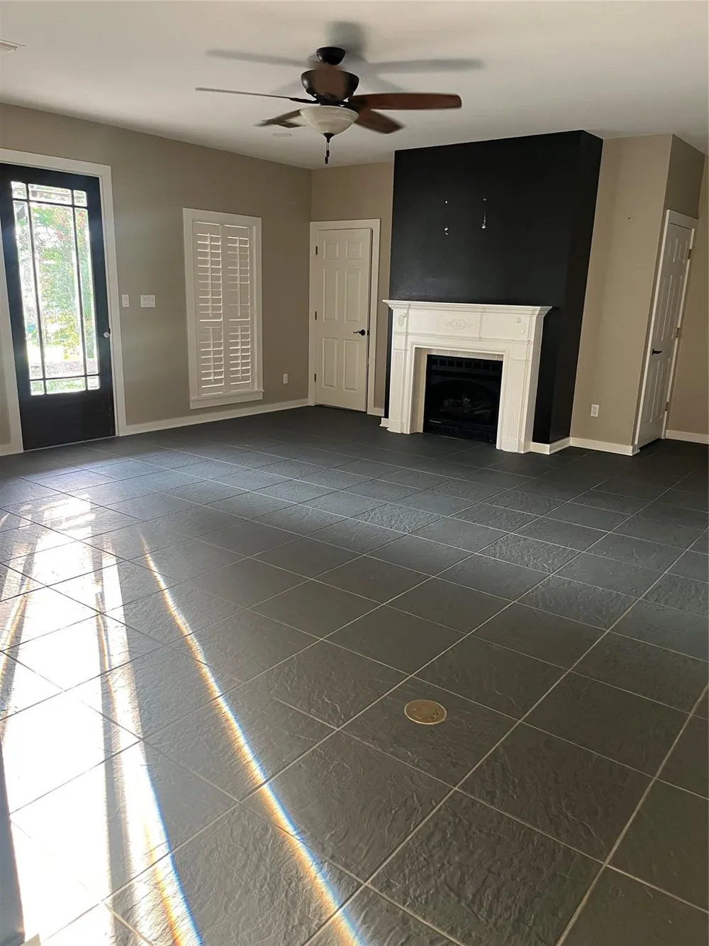 8393 Bermuda Street Industry, TX 78944