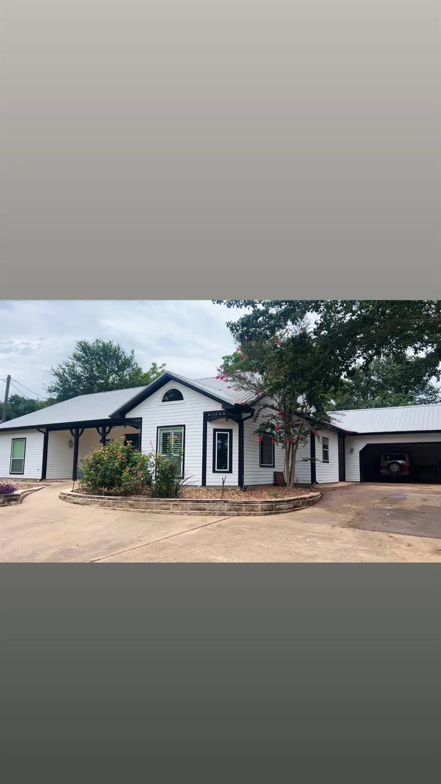 8393 Bermuda Street Industry, TX 78944