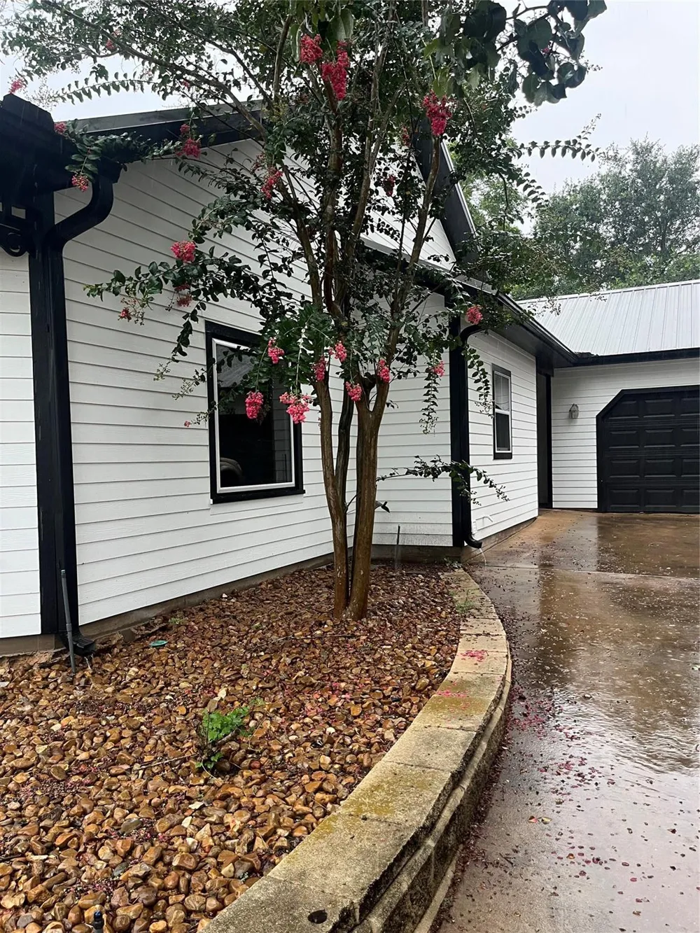 8393 Bermuda Street Industry, TX 78944