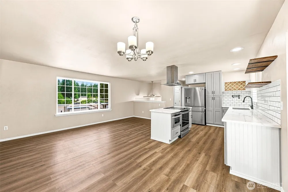 20109 69th Avenue E Spanaway, WA 98387