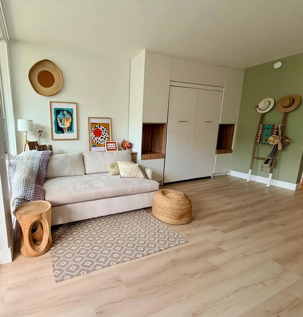 700 Biltmore Way #308 Coral Gables, FL 33134