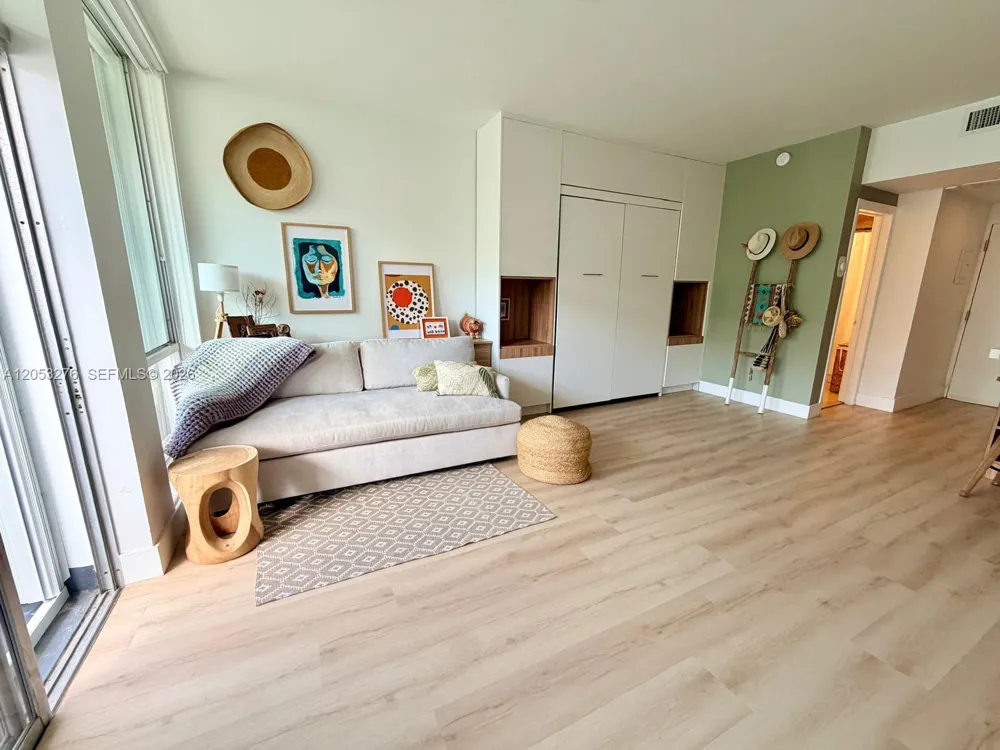 700 Biltmore Way #308 Coral Gables, FL 33134