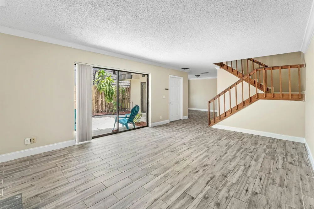 1534 FOREST LAKES CIRCLE #D West Palm Beach, FL 33406