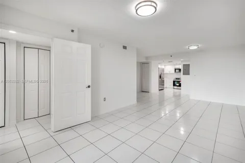 1650 Coral Way #604