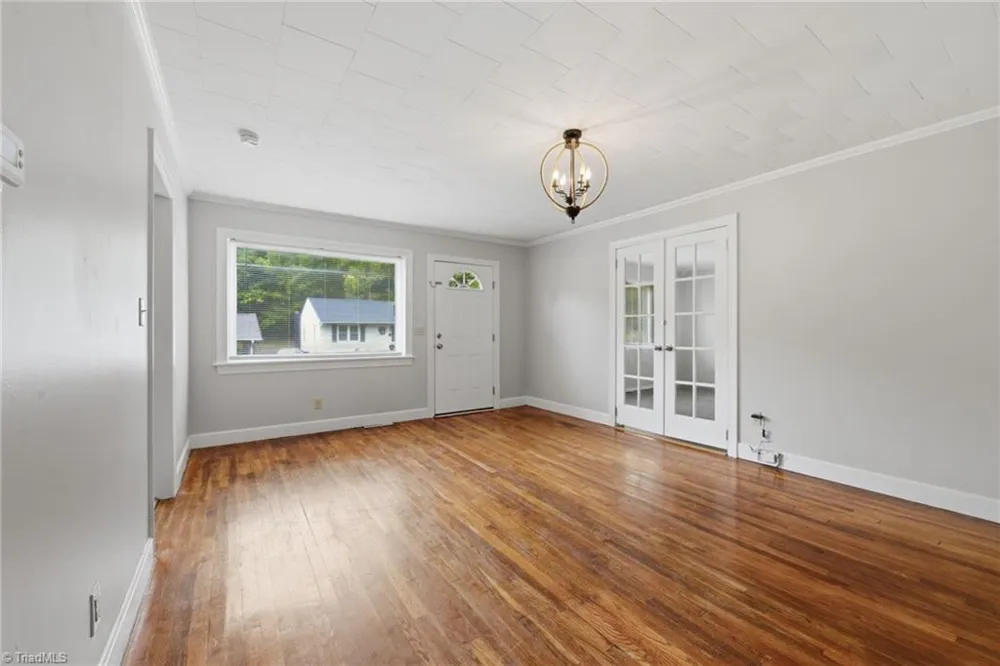 242 Neely Street Mocksville, NC 27028