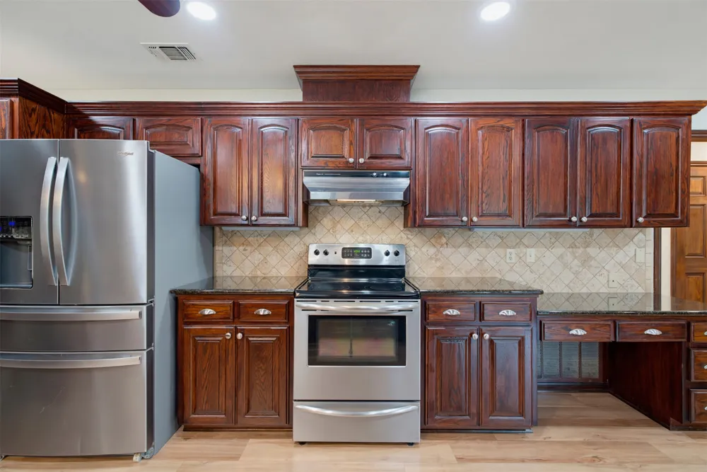 1901 Skyles Road Rockdale, TX 76567