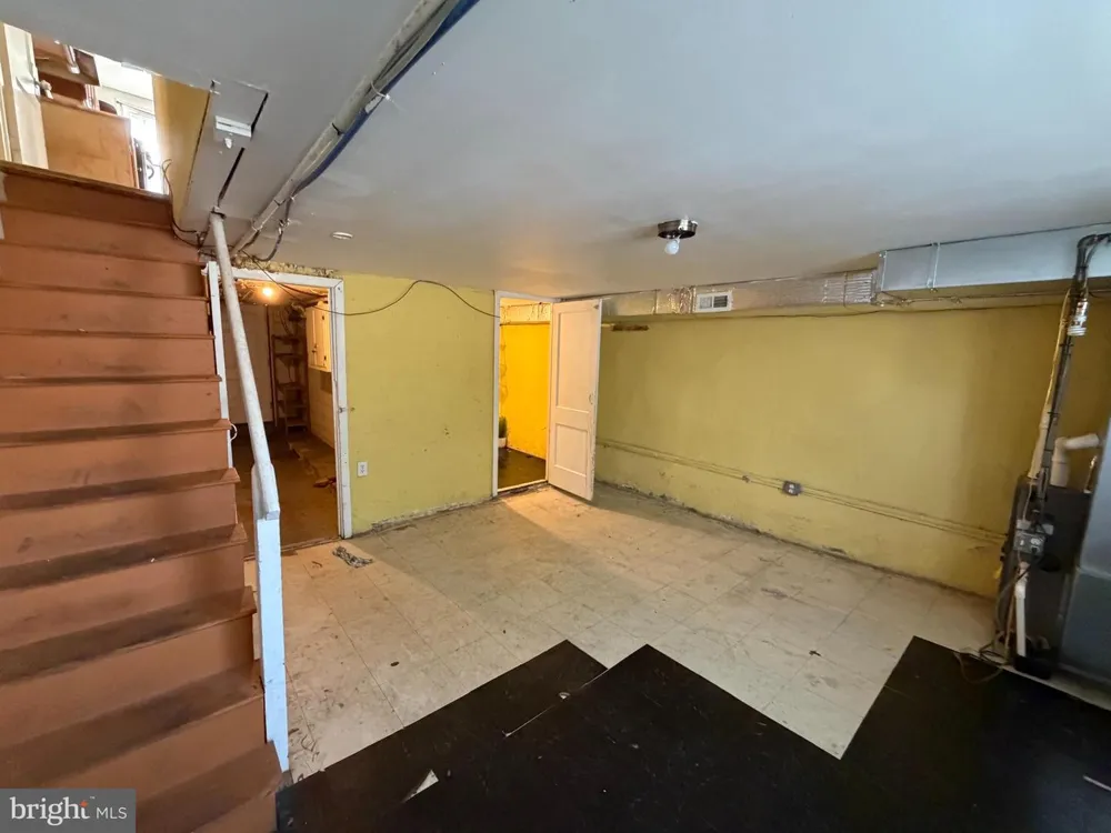 6741 HORROCKS STREET Philadelphia, PA 19149