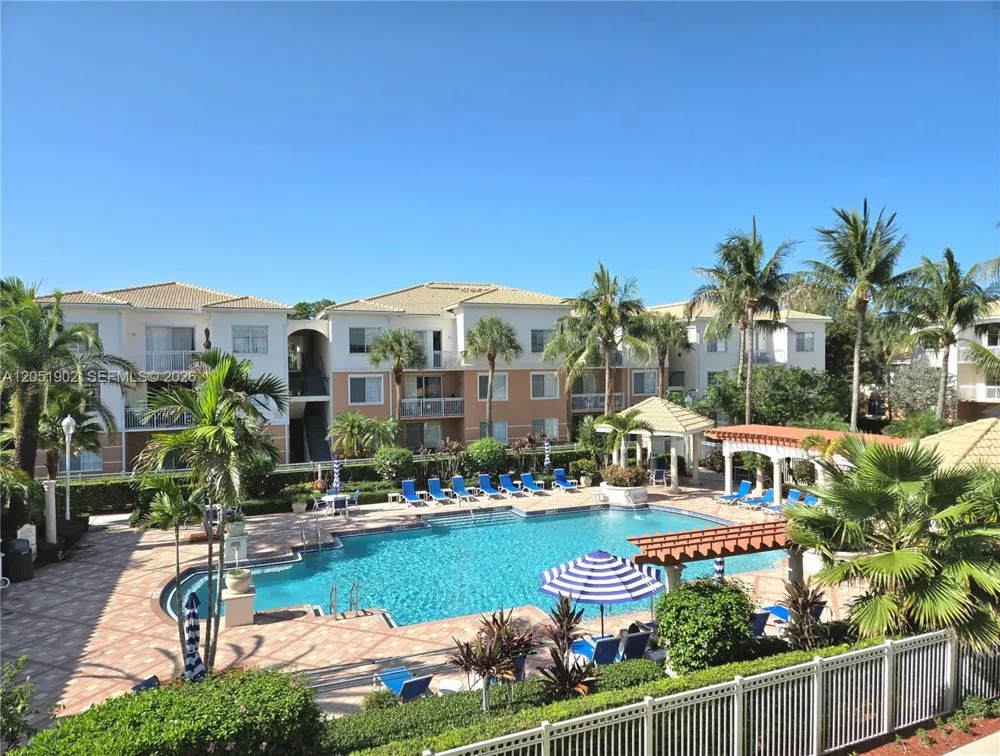 1307 E Myrtlewood Cir E #1307 Palm Beach Gardens, FL 33418