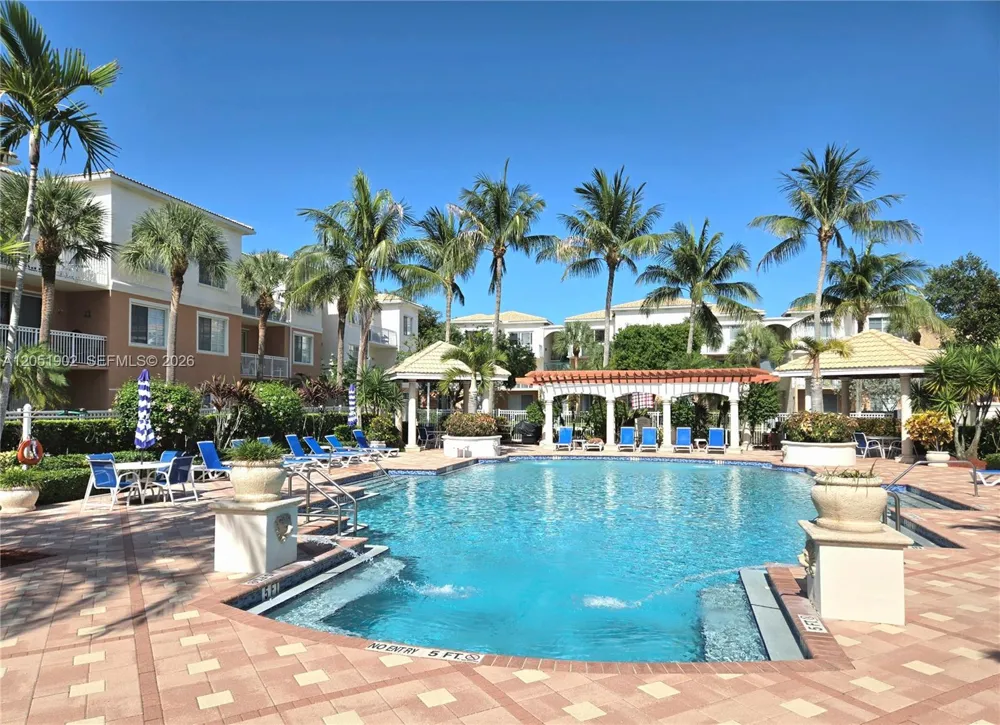 1307 E Myrtlewood Cir E #1307 Palm Beach Gardens, FL 33418