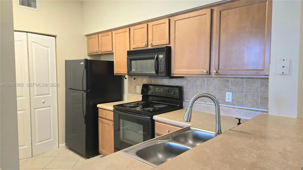 1307 E Myrtlewood Cir E #1307 Palm Beach Gardens, FL 33418