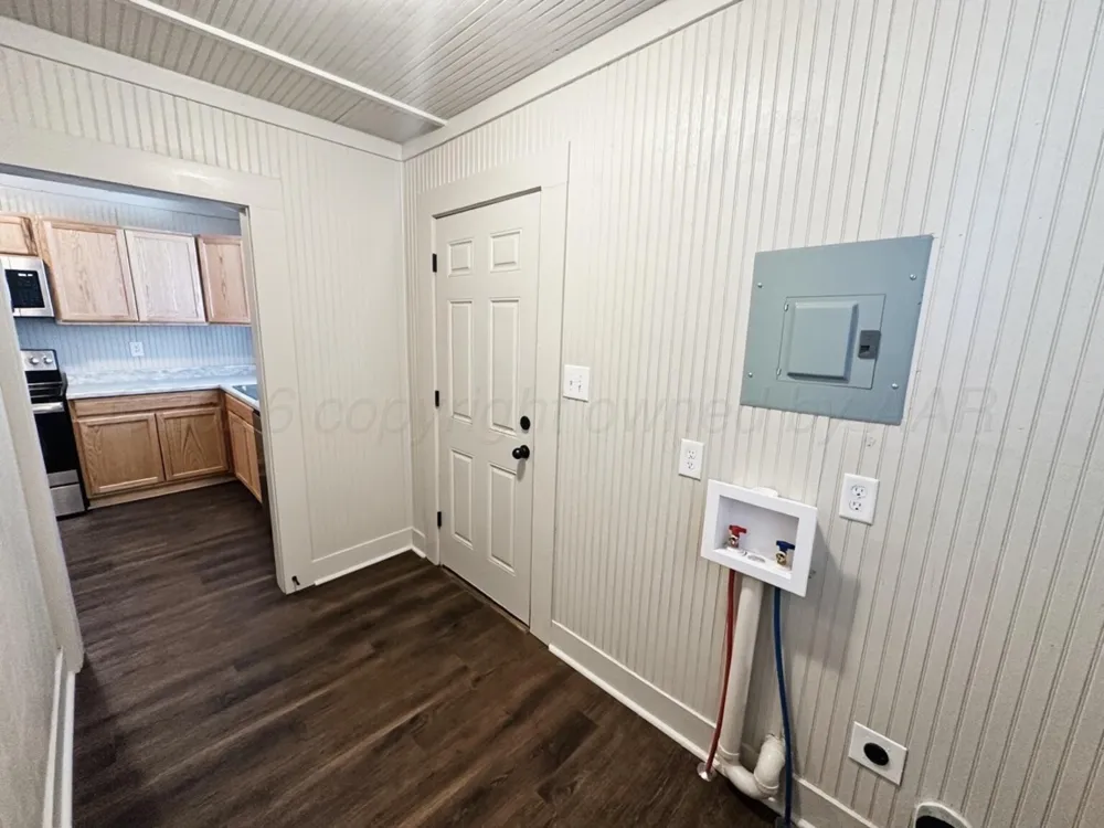 112 S Dallas Avenue Tulia, TX 79088