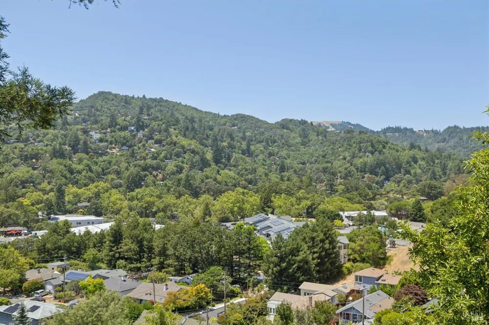 85 Rocca Drive Fairfax, CA 94930