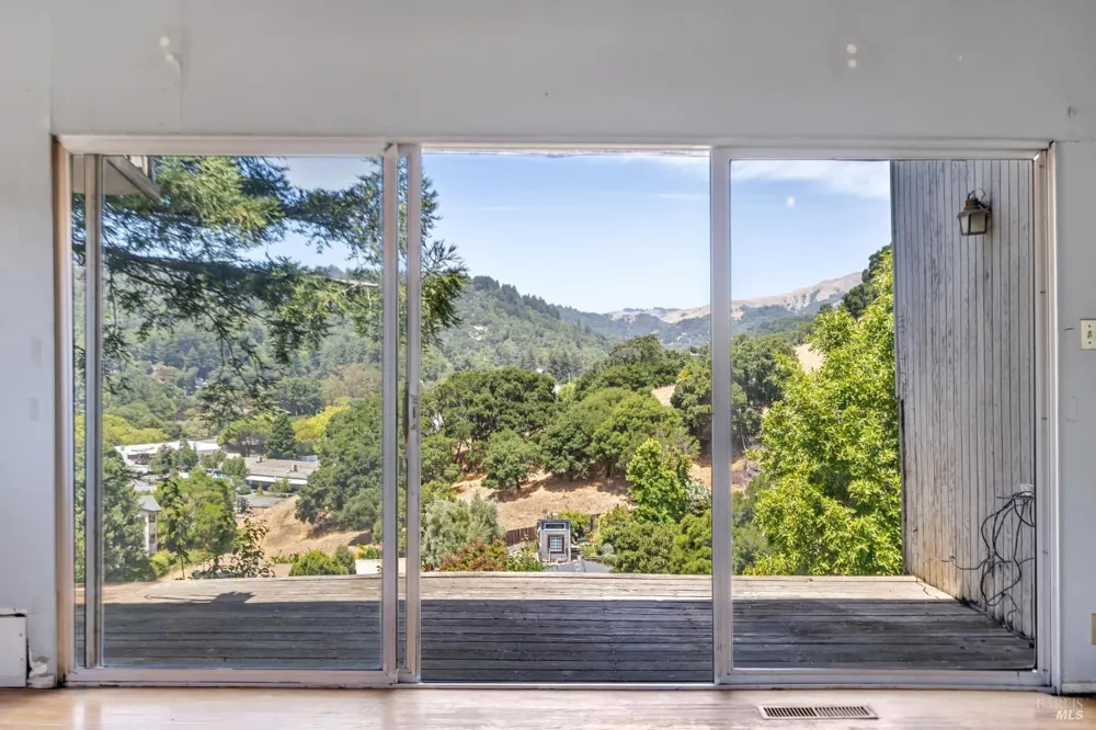 85 Rocca Drive Fairfax, CA 94930