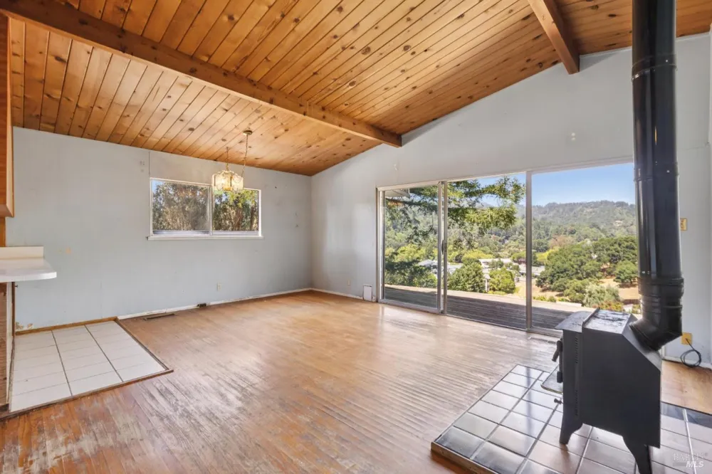85 Rocca Drive Fairfax, CA 94930