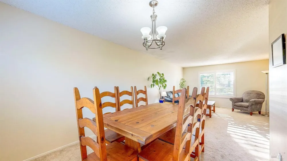 1702 Capistrano Drive Petaluma, CA 94954