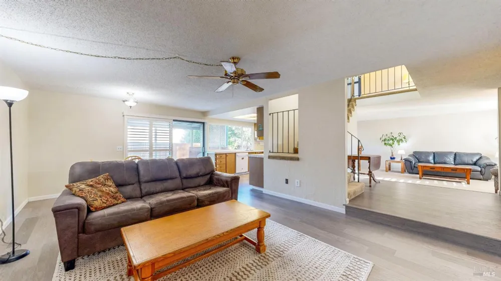 1702 Capistrano Drive Petaluma, CA 94954