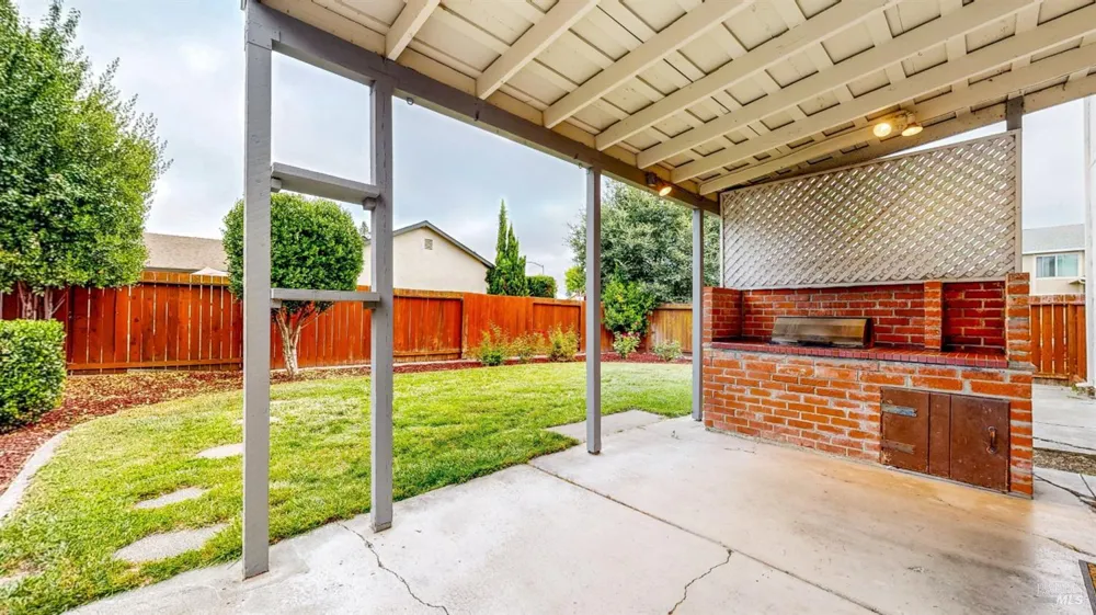 1702 Capistrano Drive Petaluma, CA 94954