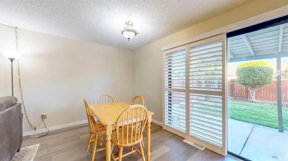 1702 Capistrano Drive Petaluma, CA 94954