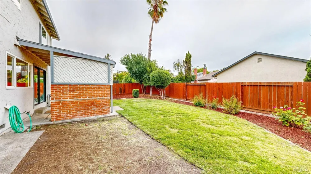 1702 Capistrano Drive Petaluma, CA 94954