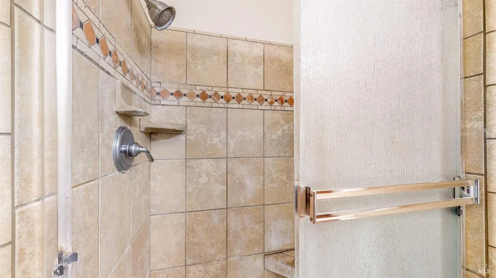 1702 Capistrano Drive Petaluma, CA 94954