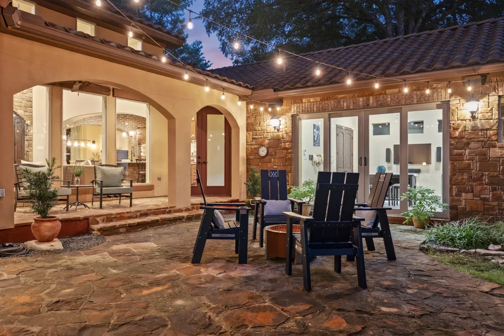 1612 High Lonesome Leander, TX 78641