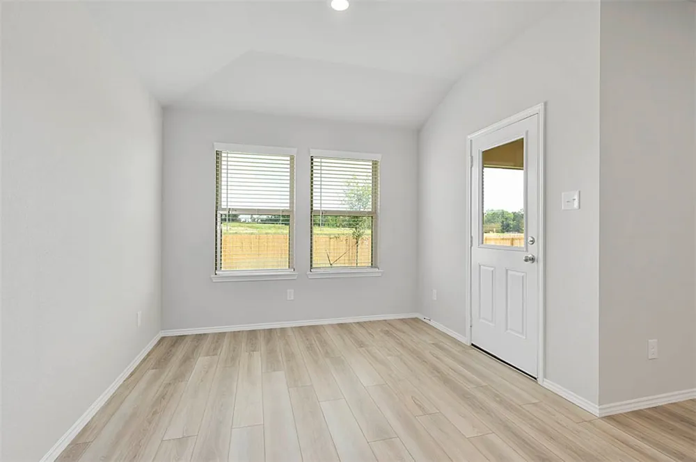 8024 Front Nine Lane Navasota, TX 77868