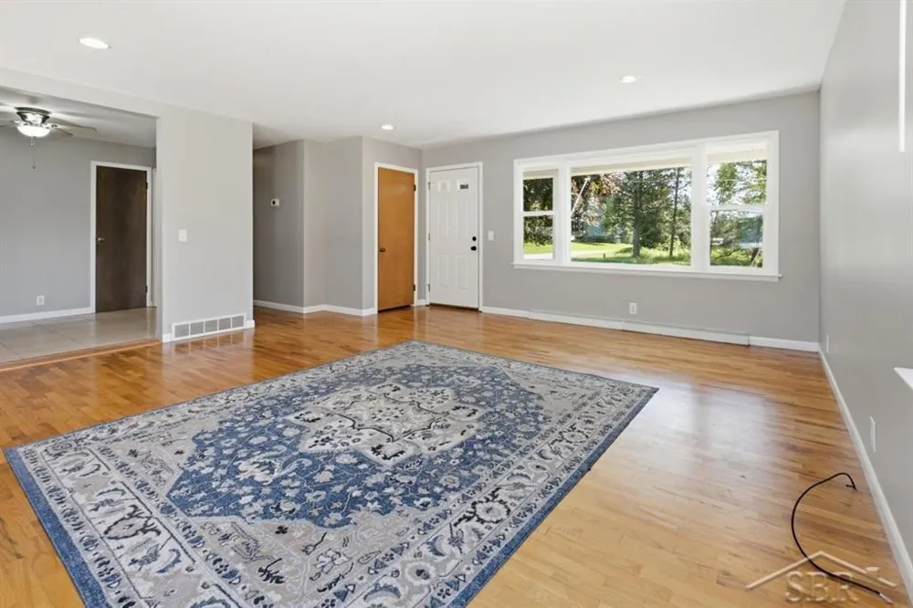 4665 River Road Thomas Township, MI 48623
