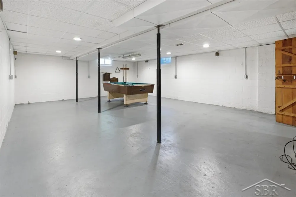 4665 River Road Thomas Township, MI 48623