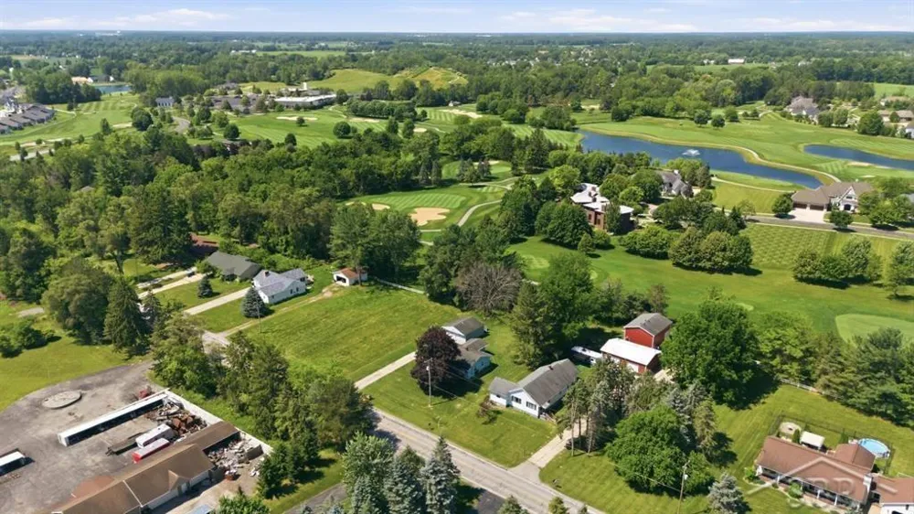 4665 River Road Thomas Township, MI 48623
