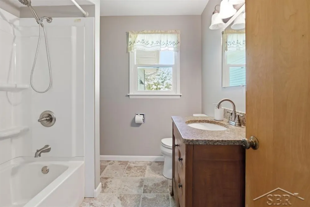 4665 River Road Thomas Township, MI 48623