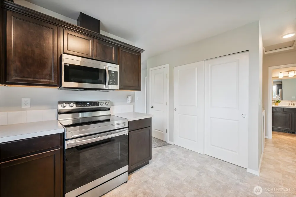 1009 Taylor Road Kalama, WA 98625